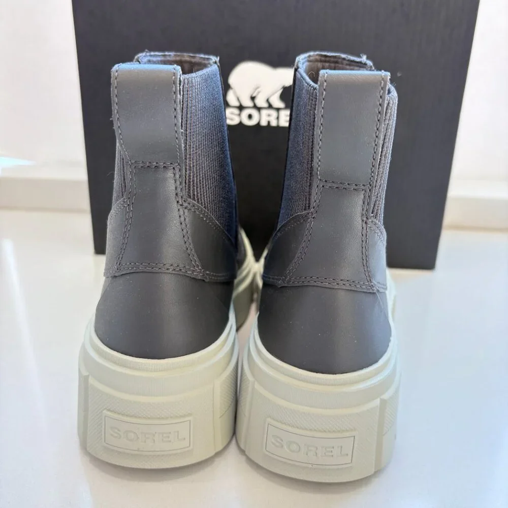 Sorel Caribou X Chelsea Boots Leather Booties Waterproof Jet Pixel Size 8 NEW